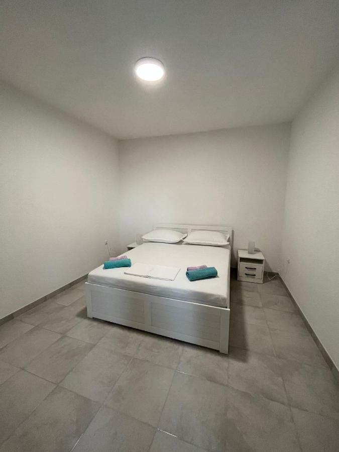 Apartment Deluxe Summer Breeze Baska Voda